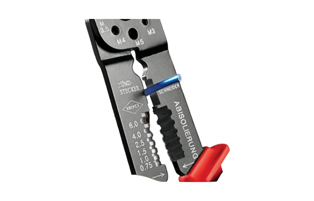 KN-9722240	Пресс-клещи, 3 гнезда, изол. кабельные наконечники и соединители 0.5-6.0 мм², неизол. открытые штекеры 6.3 мм: 0.5-2.5 мм², 240 мм 3