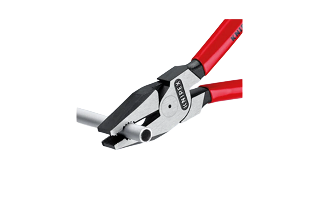 KN-0202200 Плоскогубцы комбинированные особой мощности, 200 мм, фосфатированные, 2-комп ручки 3